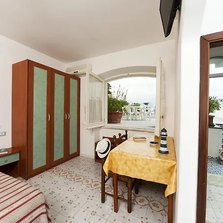 Aparthotel La Rotonda Sul Mare Forio di Ischia
