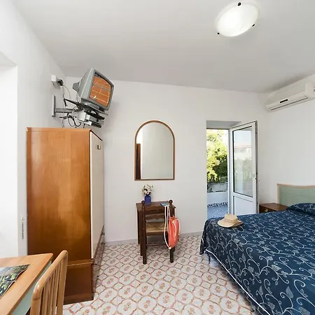 Aparthotel La Rotonda Sul Mare 3*