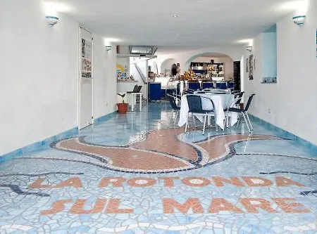 La Rotonda Sul Mare Aparthotel