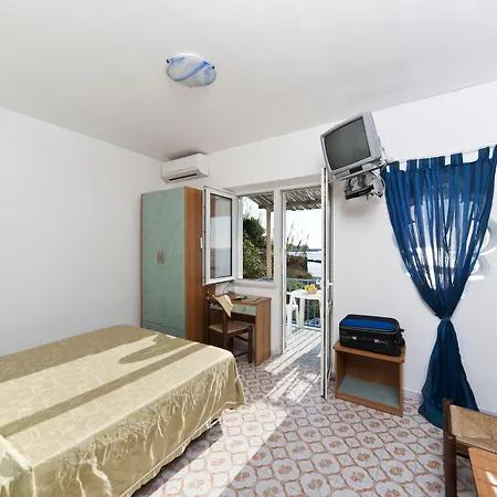 Lejlighedshotel La Rotonda Sul Mare 3*