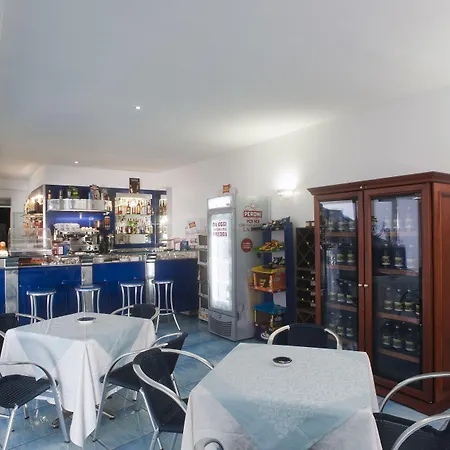 La Rotonda Sul Mare 3*