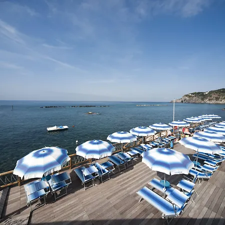 La Rotonda Sul Mare Lejlighedshotel Forio di Ischia
