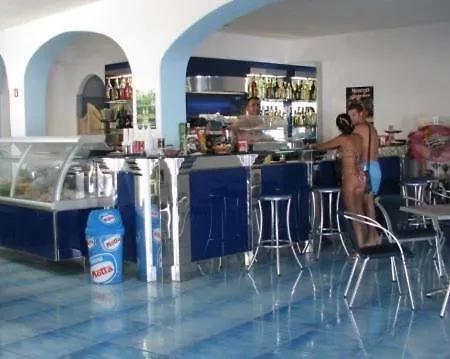 La Rotonda Sul Mare Aparthotel 3*