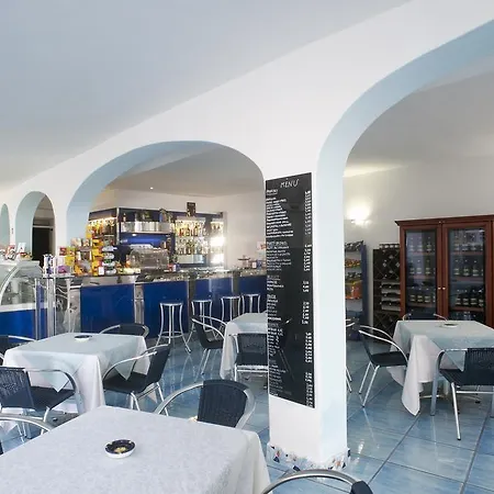 La Rotonda Sul Mare Aparthotel 3*