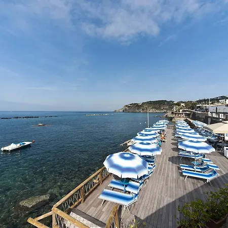La Rotonda Sul Mare 3* Forio (Isola d'Ischia)