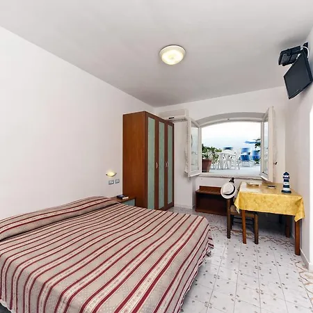 Aparthotel La Rotonda Sul Mare 3*